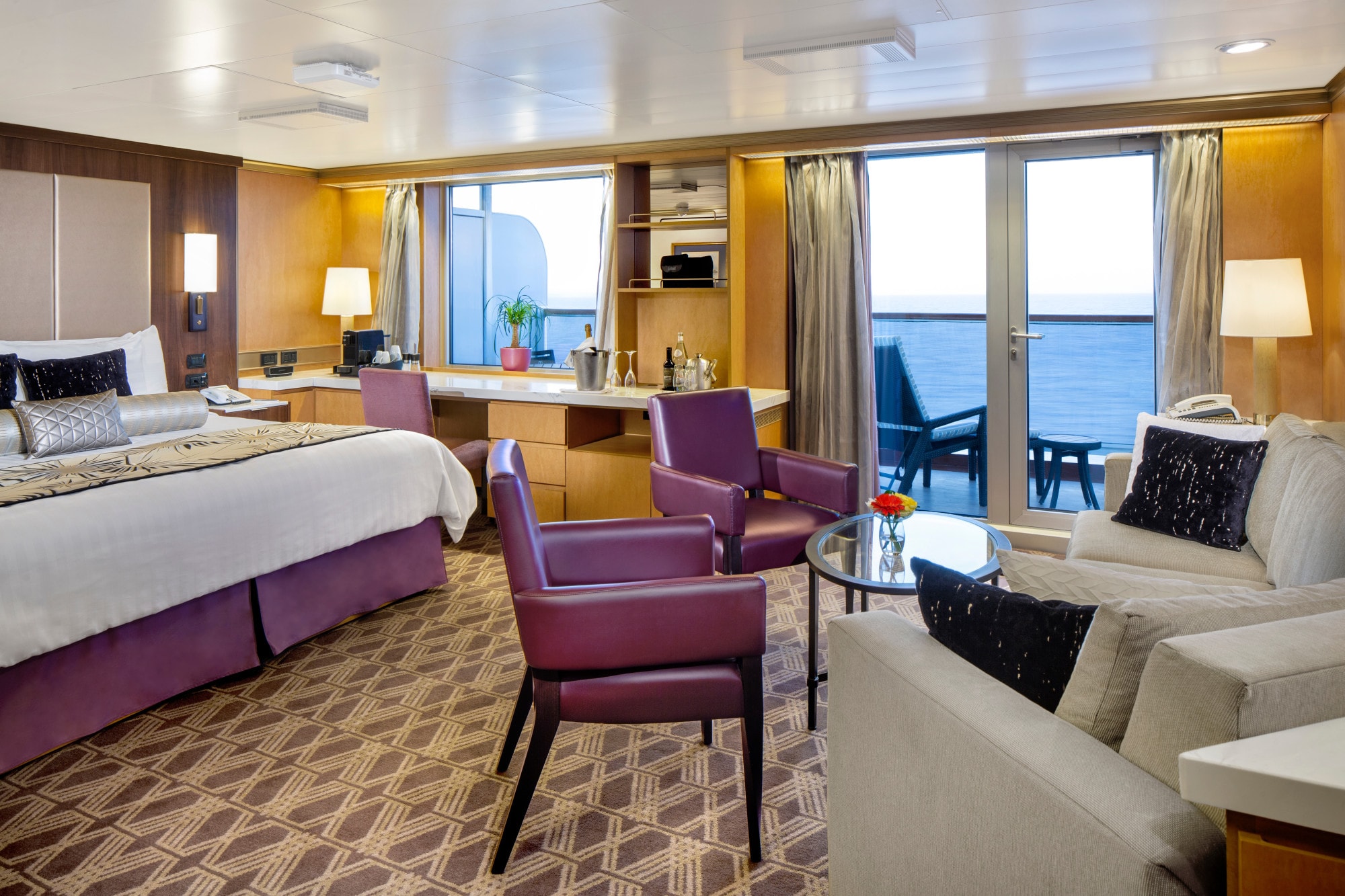Neptune Veranda Suite (SC) – MS Oosterdam