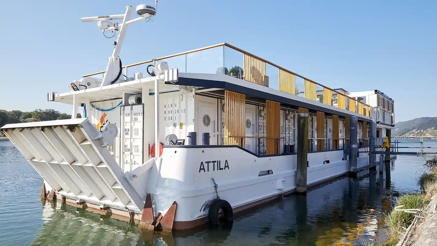 Attila Boatel – Innen und Aussen - Bild 3