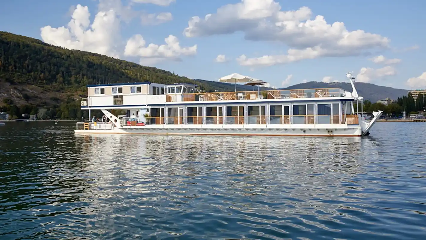 Weekend Cruises · Freitag – Sonntag